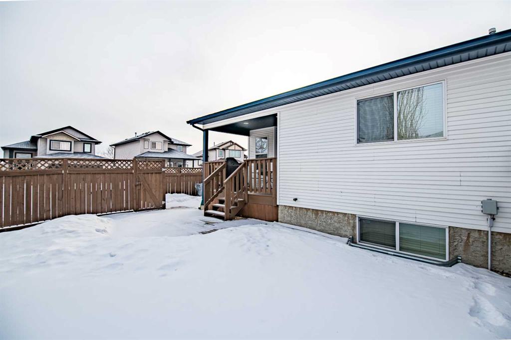 Picture for 261 jenner Crescent 