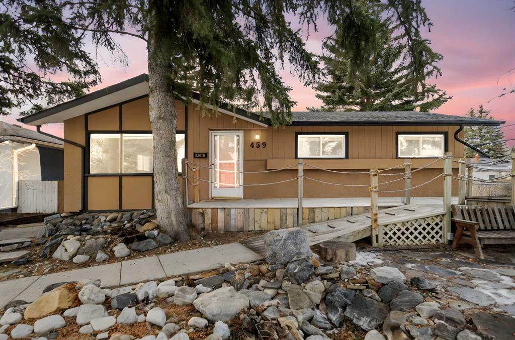 Picture for 459 Astoria Crescent SE