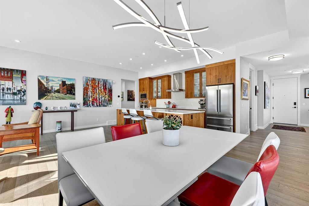 Picture for 402, 21 Lebel Crescent NW