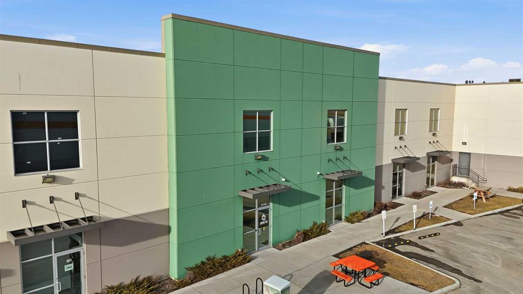 Picture for 110,114, 10748 74 Street SE