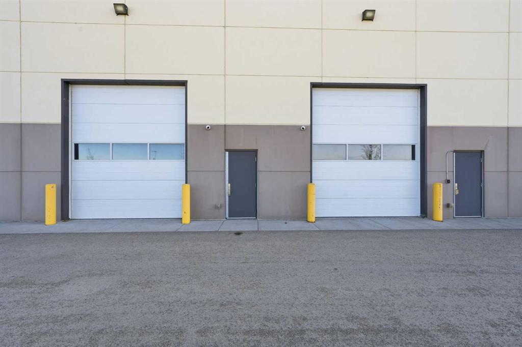 Picture for 110,114, 10748 74 Street SE