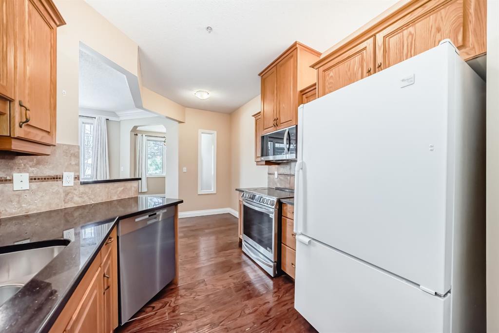 Picture for 203, 12505 Bonaventure Drive SE