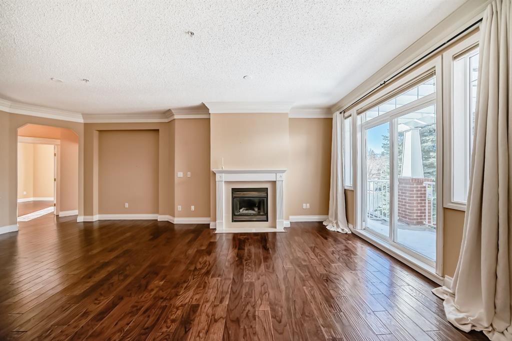 Picture for 203, 12505 Bonaventure Drive SE