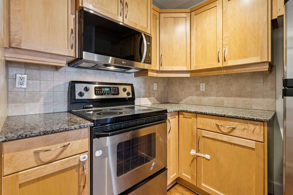 Picture for 114, 2233 34 Avenue SW