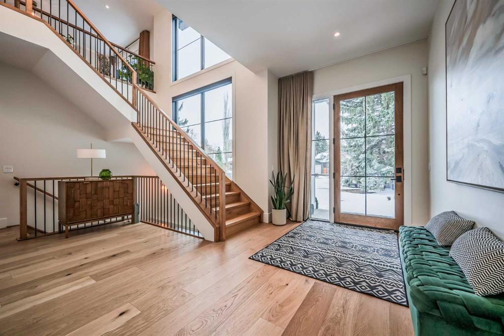 Picture for 1608 49 Avenue SW