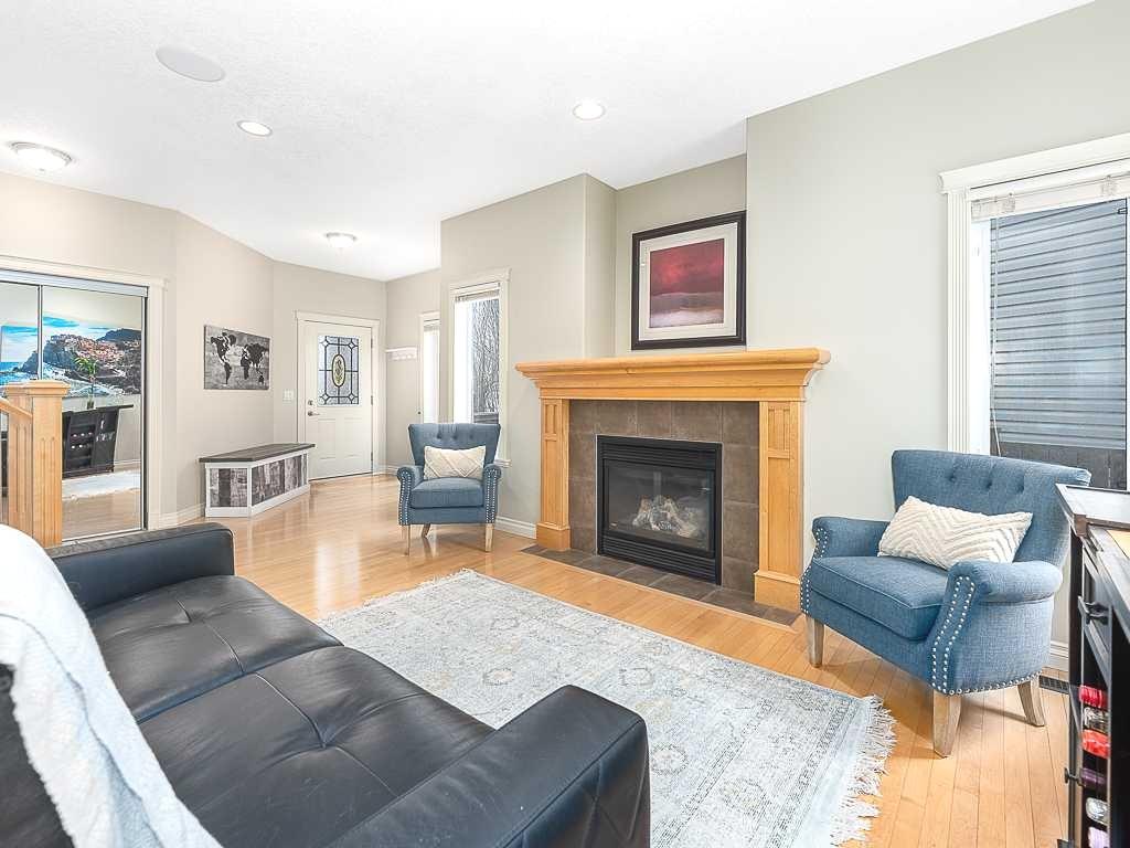 Picture for 195 Royal Birkdale Crescent NW