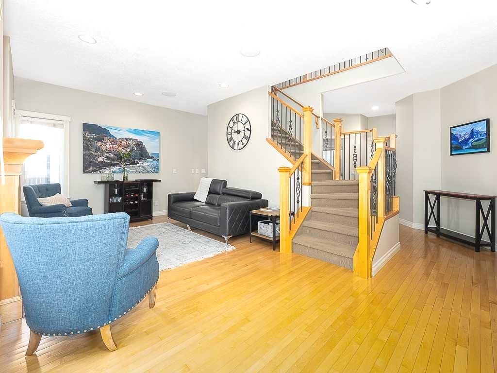 Picture for 195 Royal Birkdale Crescent NW