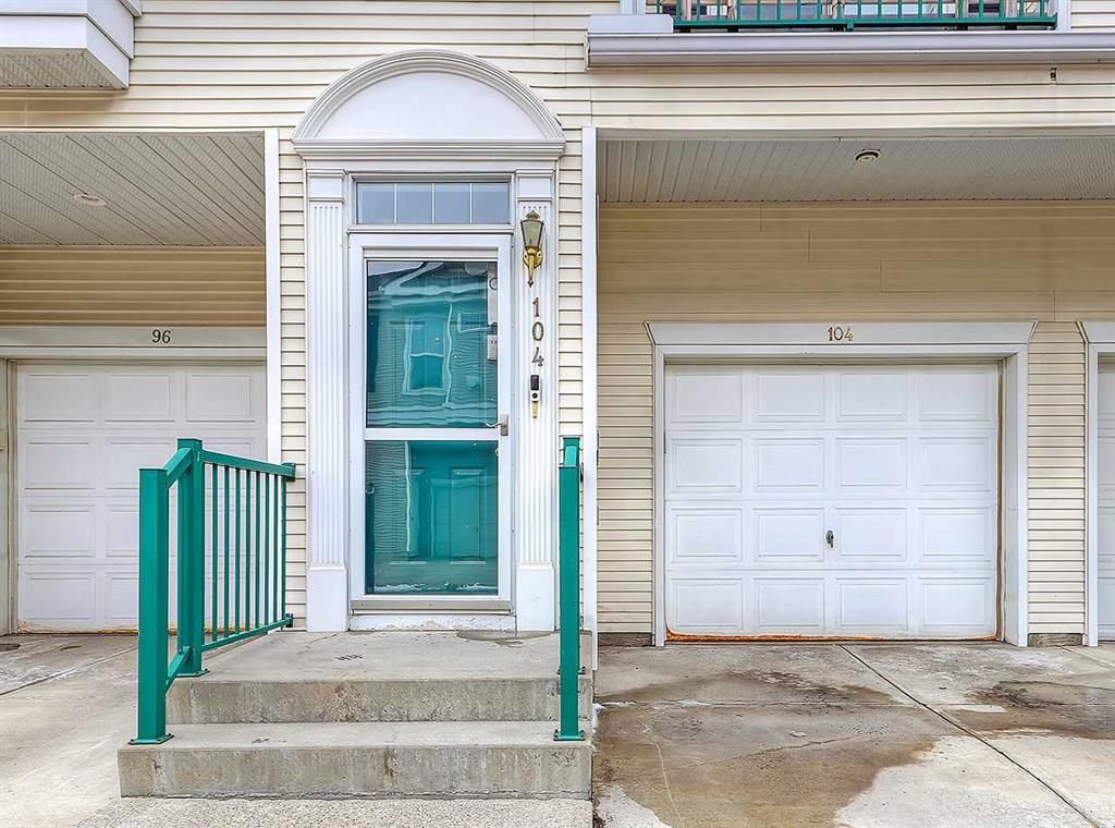 Picture for 104 Prestwick Gardens SE