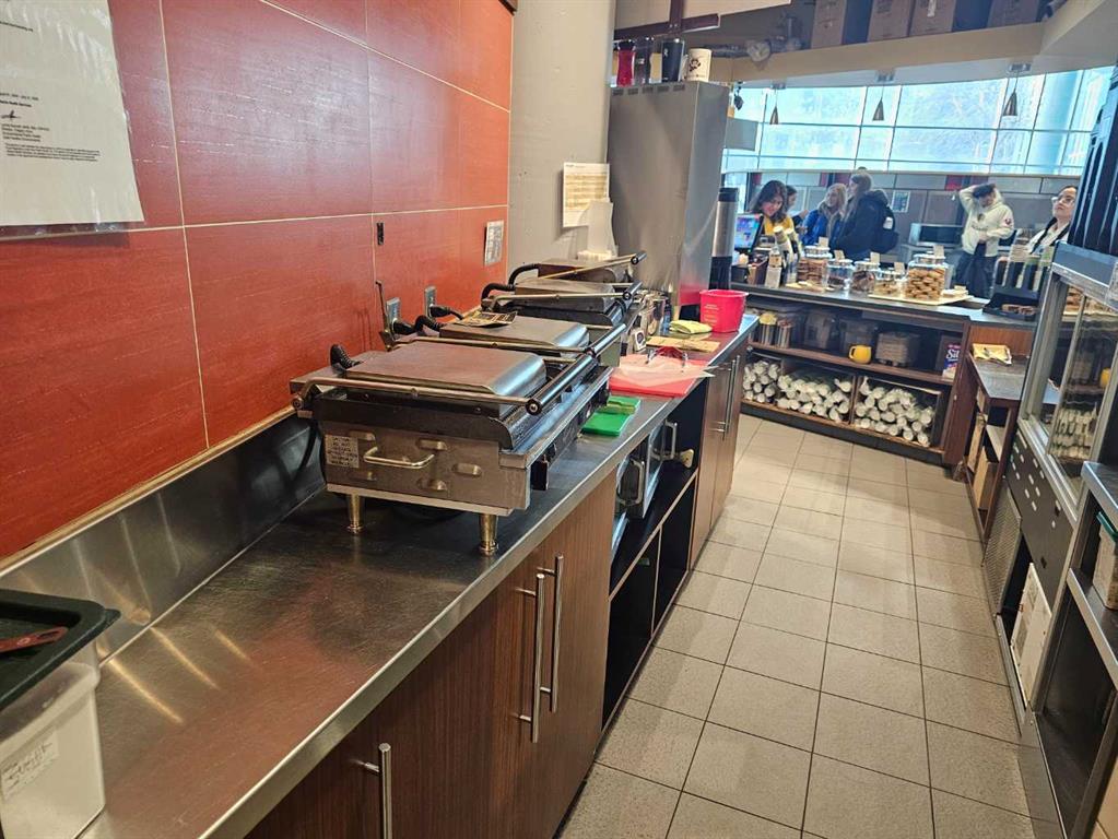 Picture for 123 Commercial Street NW