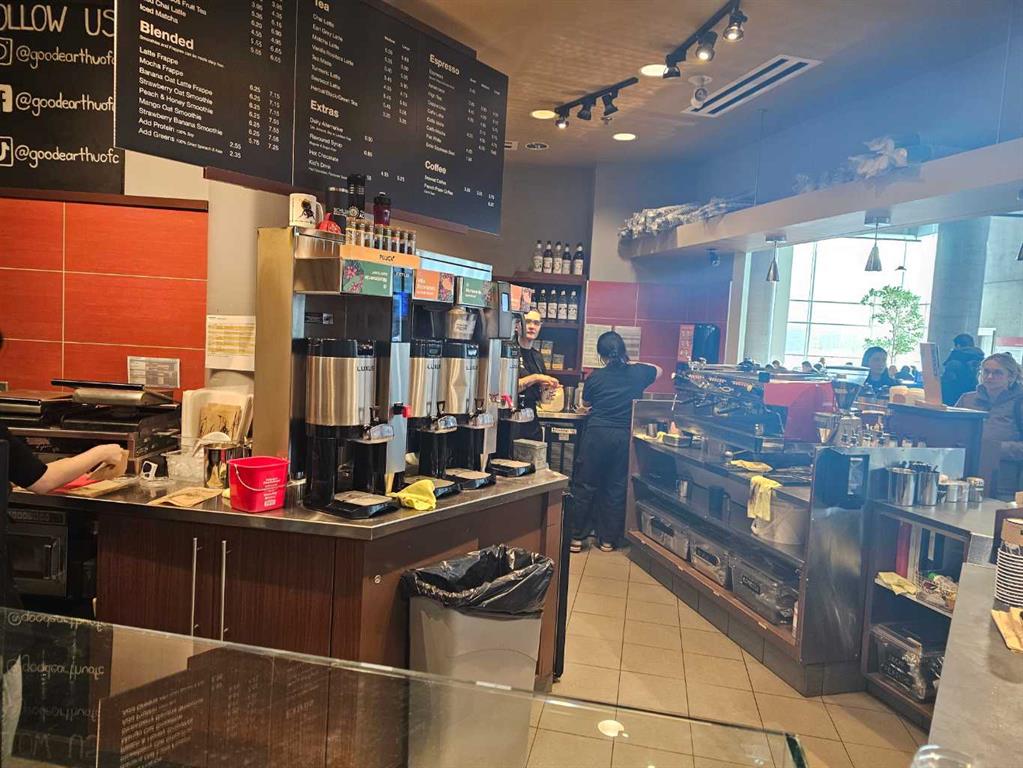 Picture for 123 Commercial Street NW