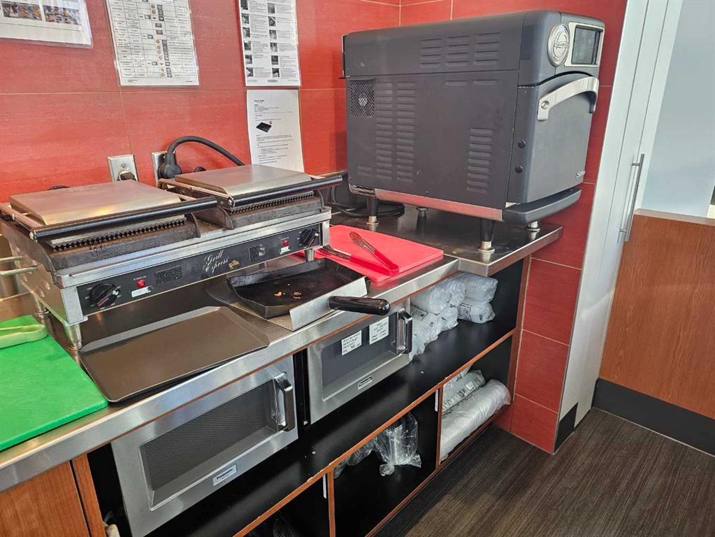 Picture for 123 Commercial Street NW