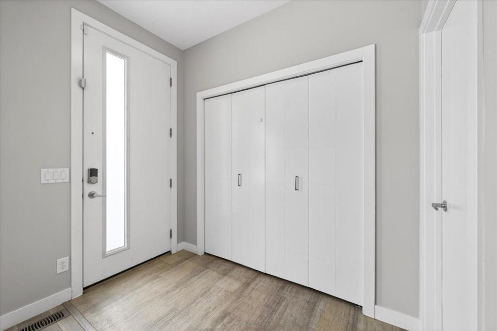 Picture for 123, 123 Redstone Crescent NE