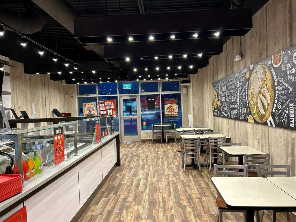 Picture for 214, 1221 Canyon Meadows Drive SE