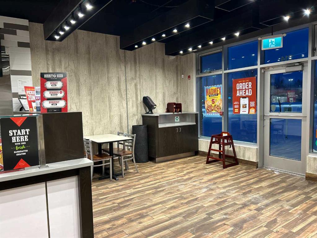 Picture for 214, 1221 Canyon Meadows Drive SE