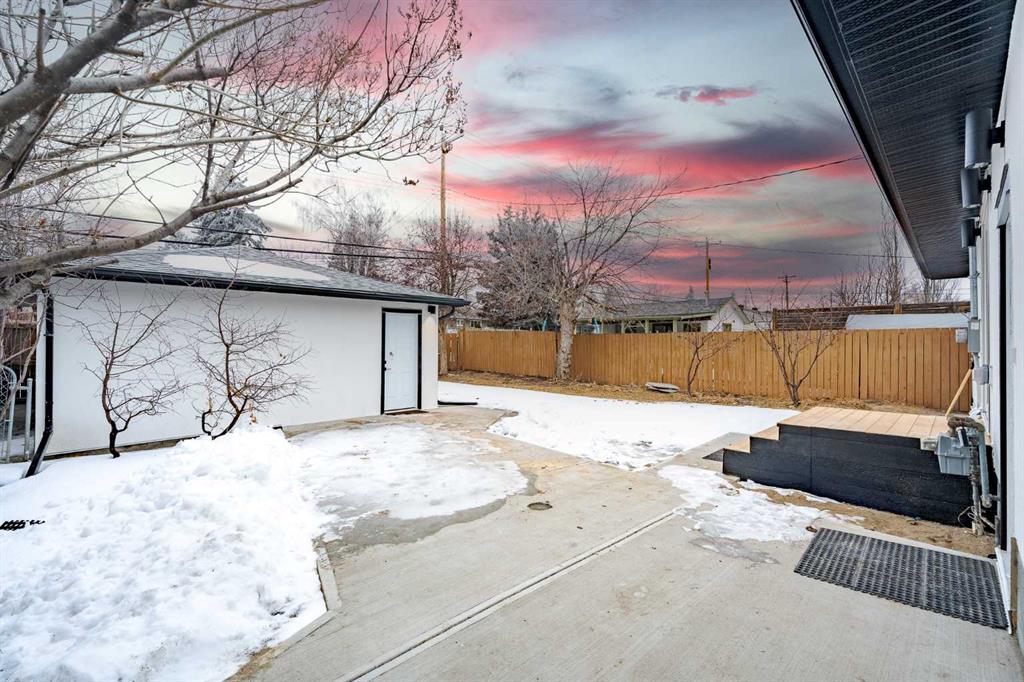 Picture for 451 Arlington Drive SE