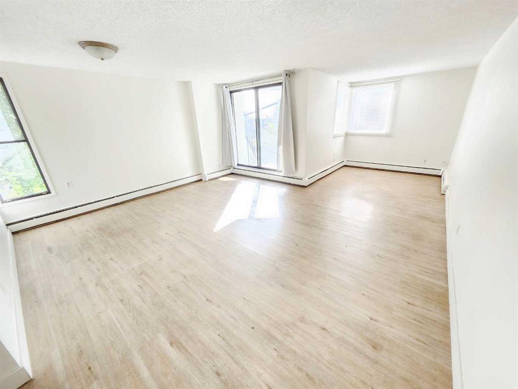 Picture for 423 3 Avenue NE
