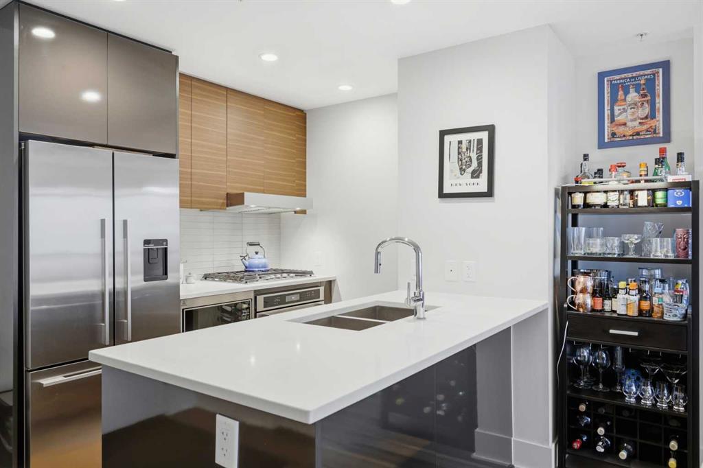 Picture for 419, 46 9 Street NE