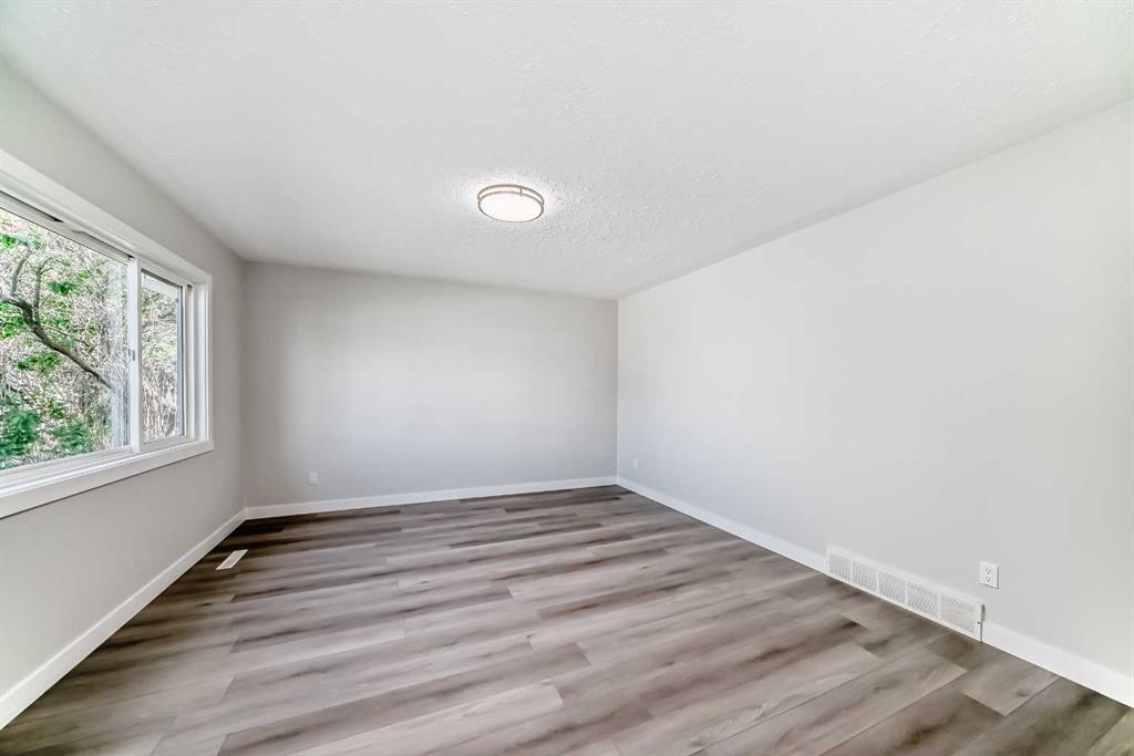Picture for 1508 45 Street SE