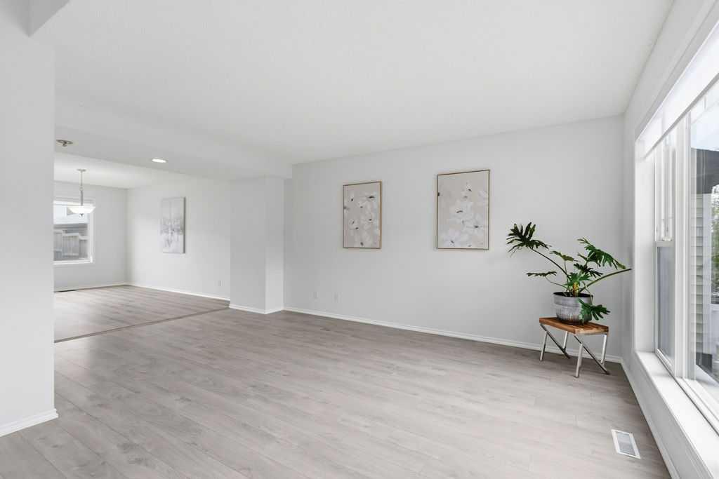 Picture for 30 Tuscany Springs Heights NW