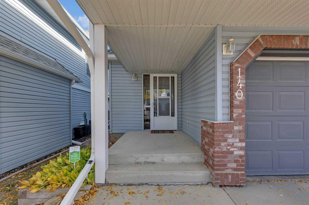 Picture for 140 Valley Ridge Heights NW