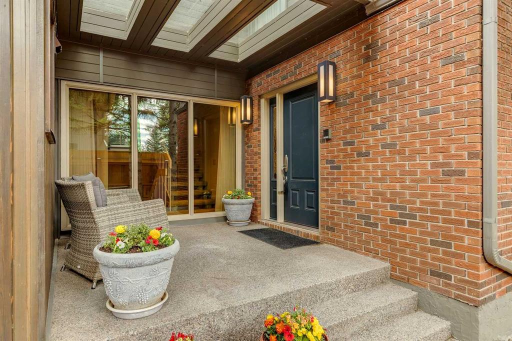 Picture for 9, 68 Baycrest Place SW