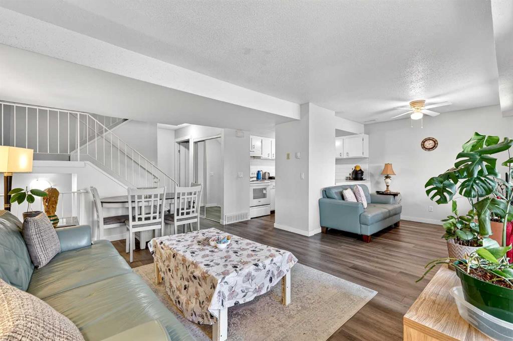 Picture for 1112, 2200 Woodview Drive SW