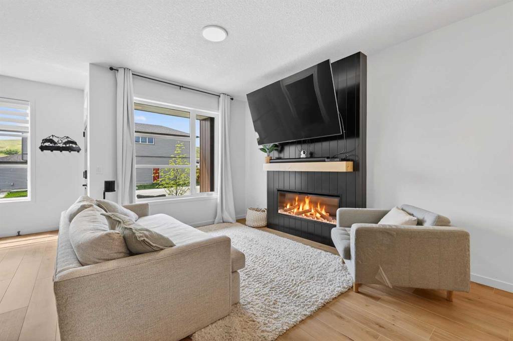 Picture for 14 Wolf Creek Rise SE