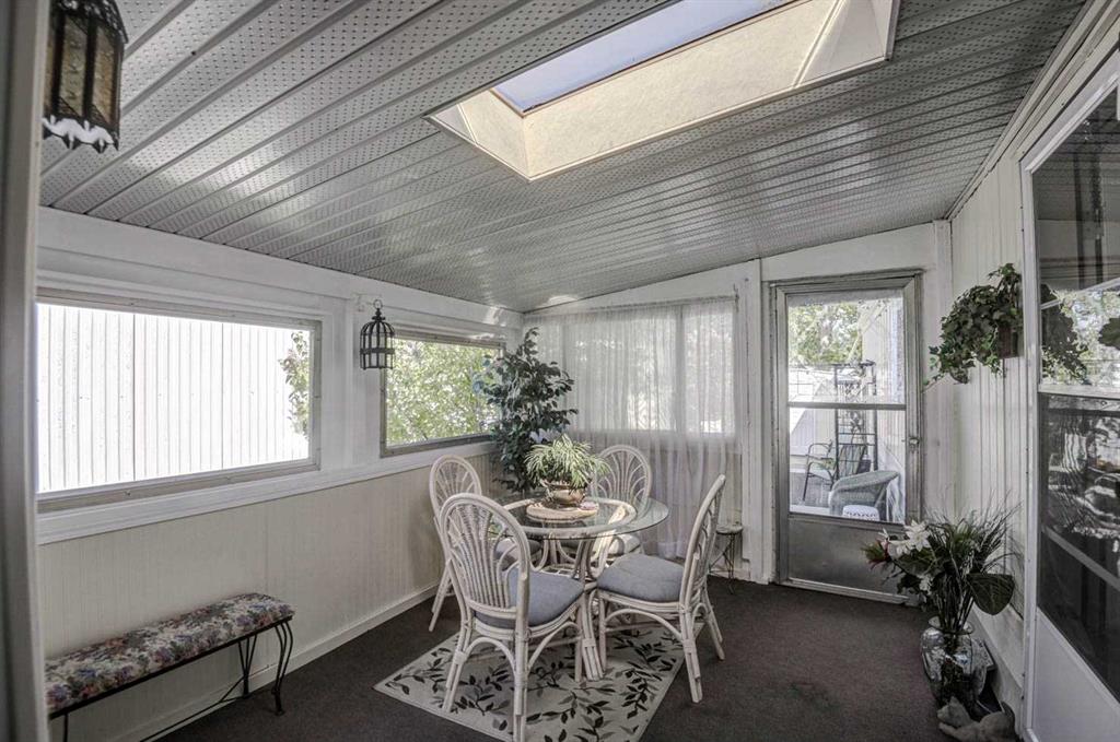 Picture for 221, 99 Arbour Lake Road NW