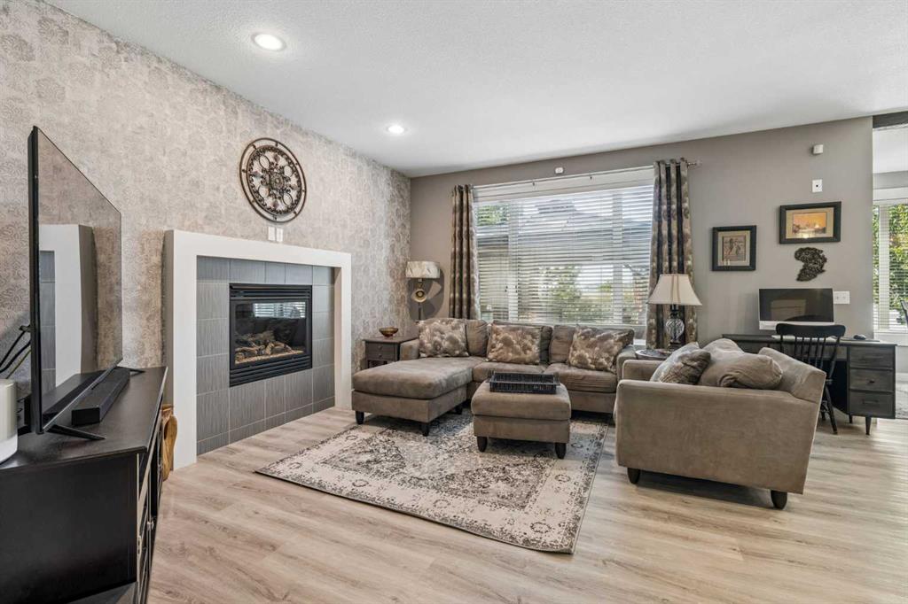 Picture for 117 Rainbow Falls Boulevard 