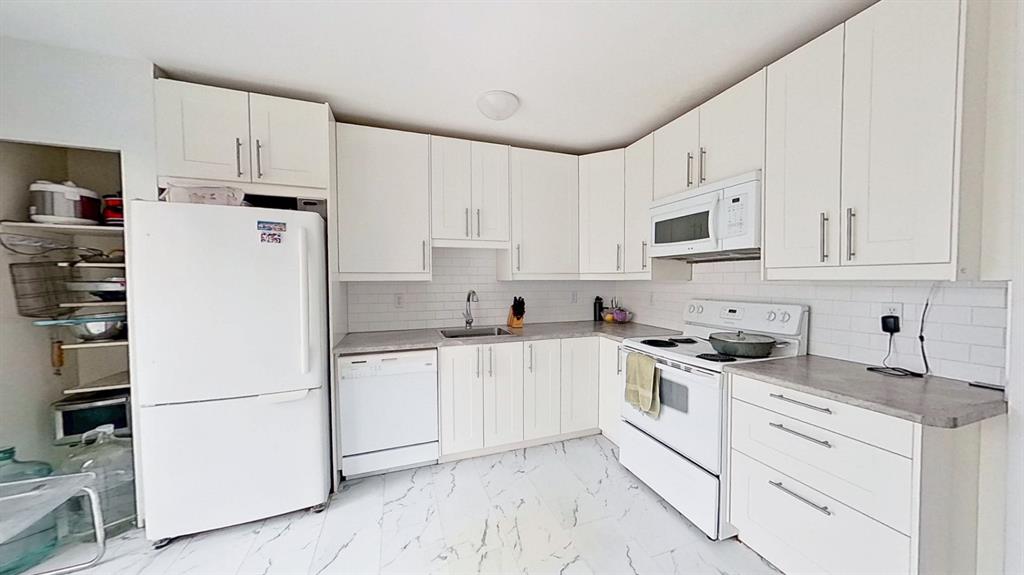 Picture for 101, 1305 Glenmore Trail 