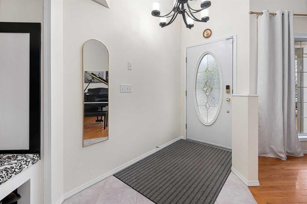 Picture for 704 Woodside Drive NW
