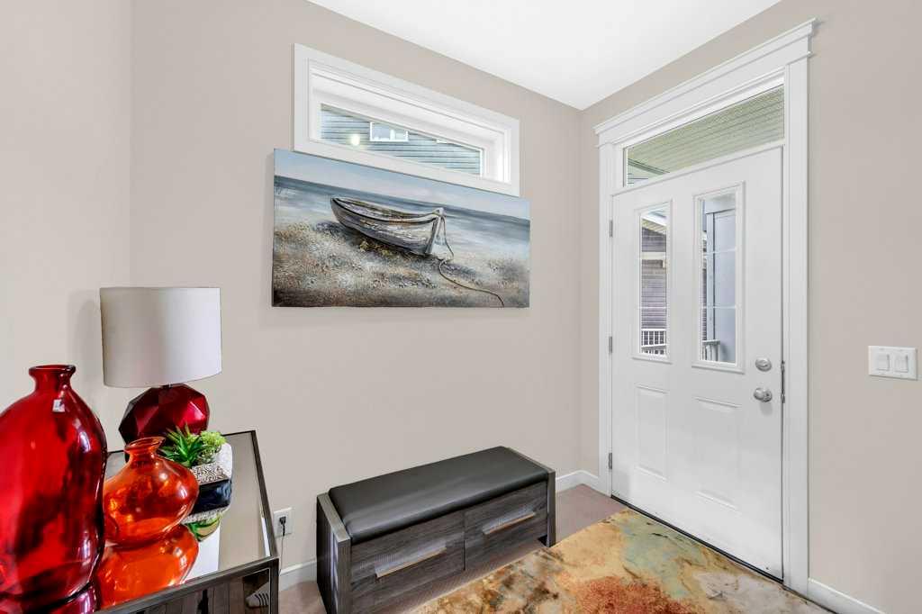 Picture for 54 Redstone Mews NE