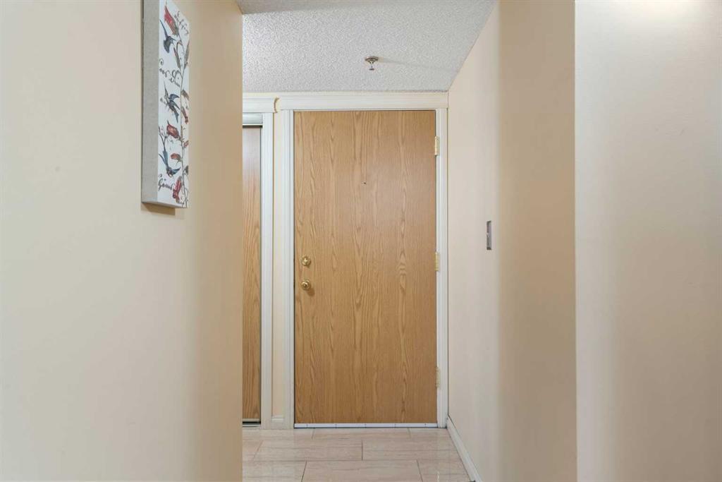 Picture for 103, 2011 University Drive NW