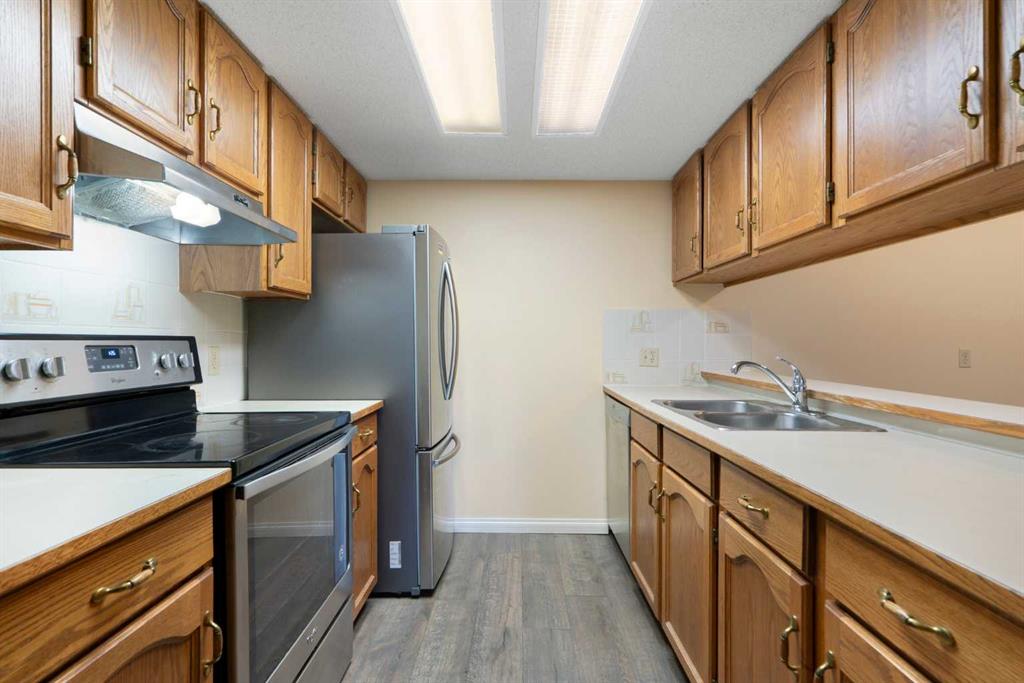 Picture for 103, 2011 University Drive NW