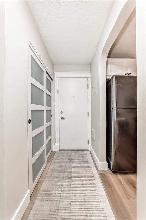 Picture for 201, 835 18 Avenue SW