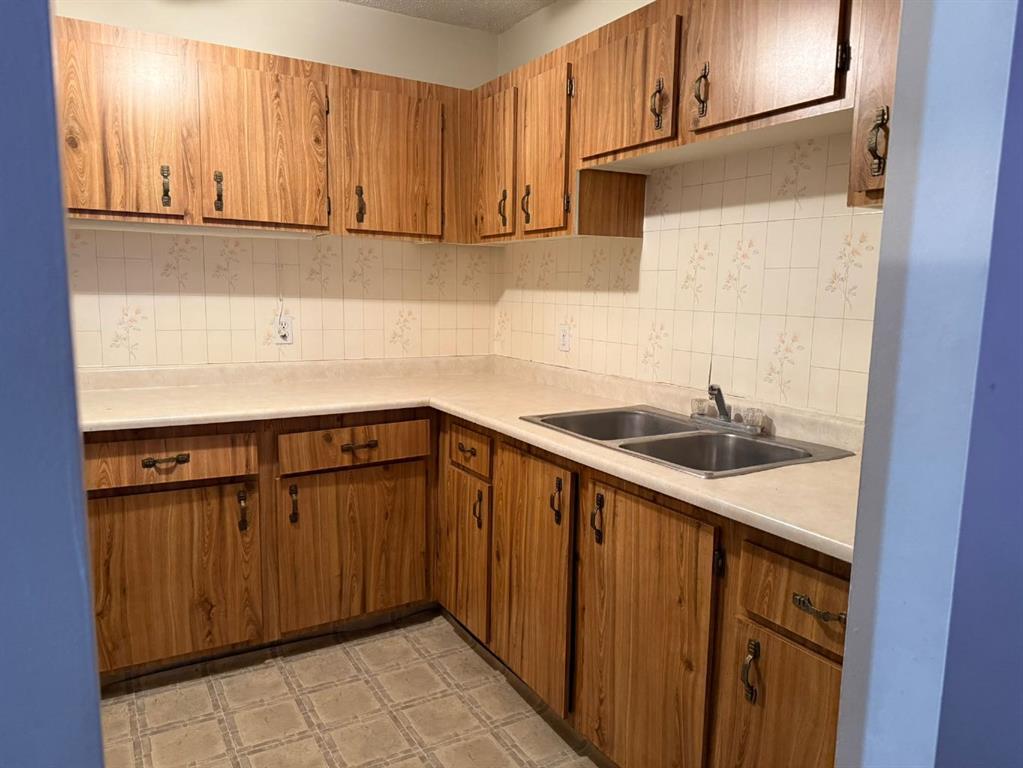 Picture for 38, 2511 38 Street NE