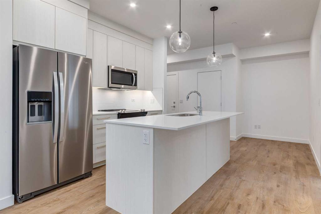 Picture for 3201, 6 Merganser  