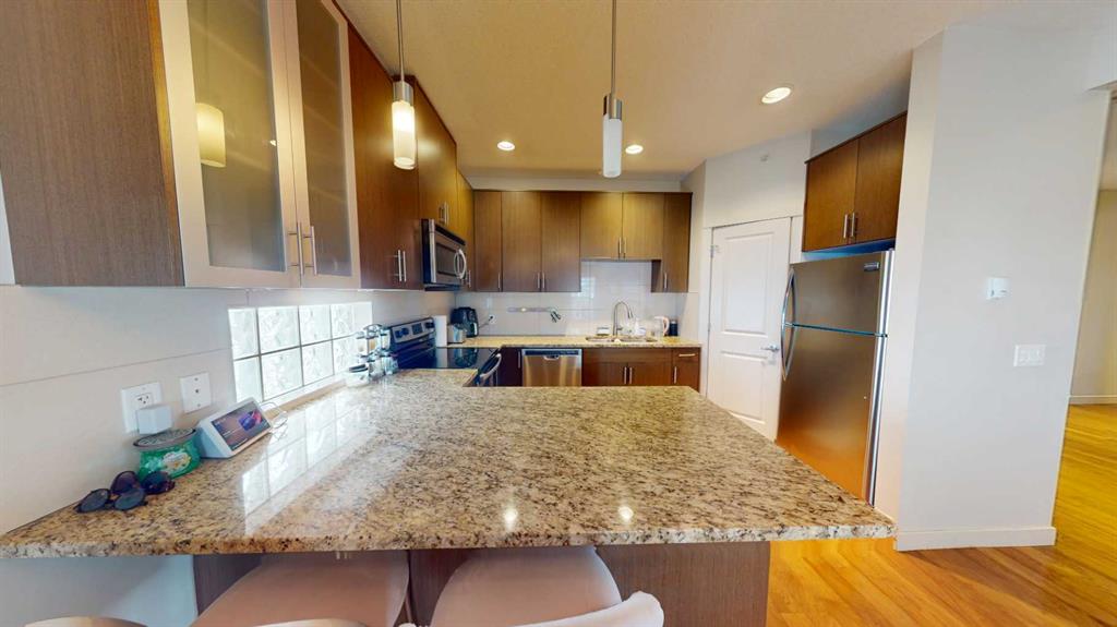 Picture for 204, 4704 Stanley Road SW