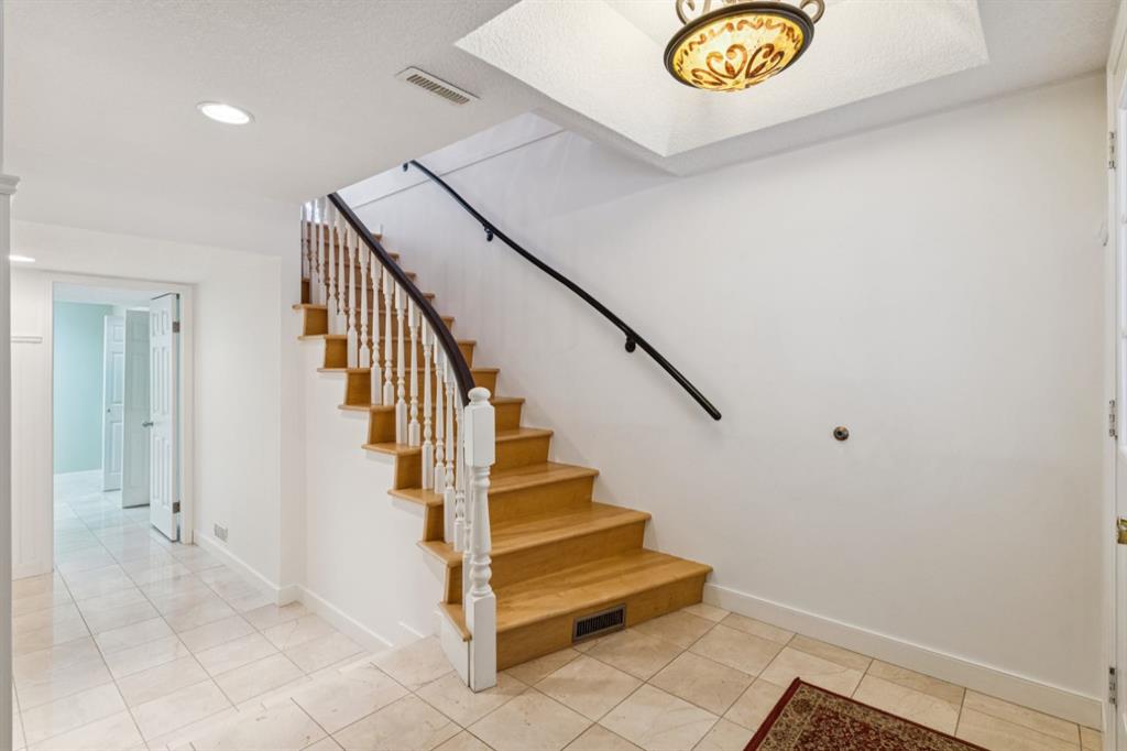 Picture for 185, 3437 42 Street NW