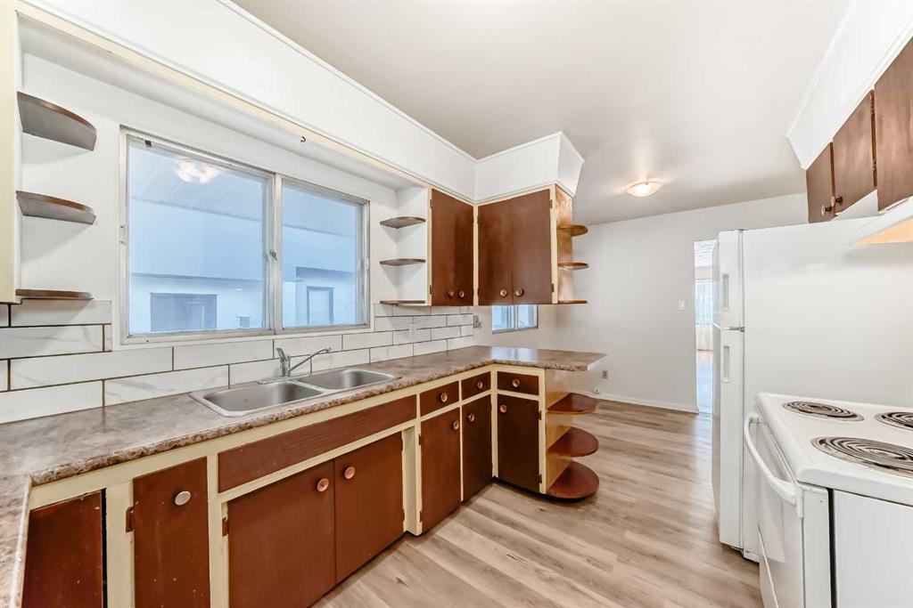 Picture for 2236 37 Street SW