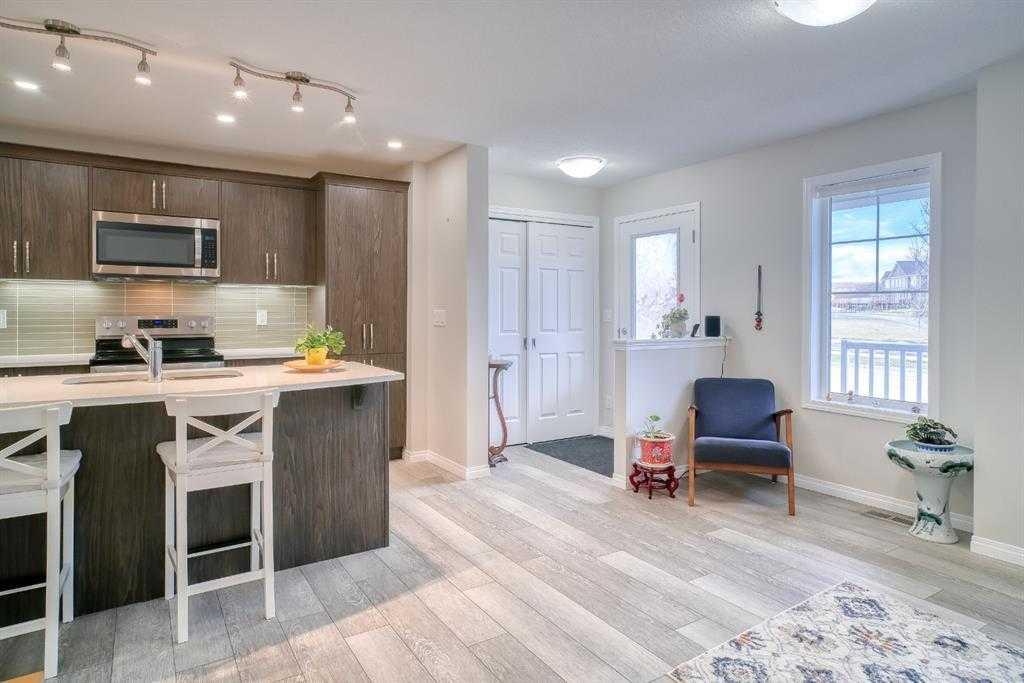 Picture for 97 Yorkville Boulevard SW