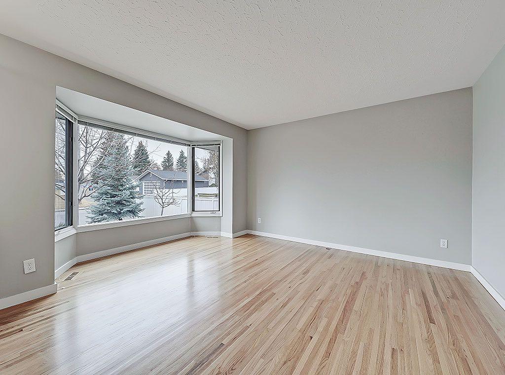 Picture for 56 Glenpatrick Drive SW