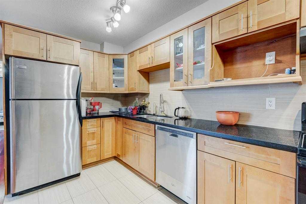 Picture for 209, 1422 Centre A Street NE