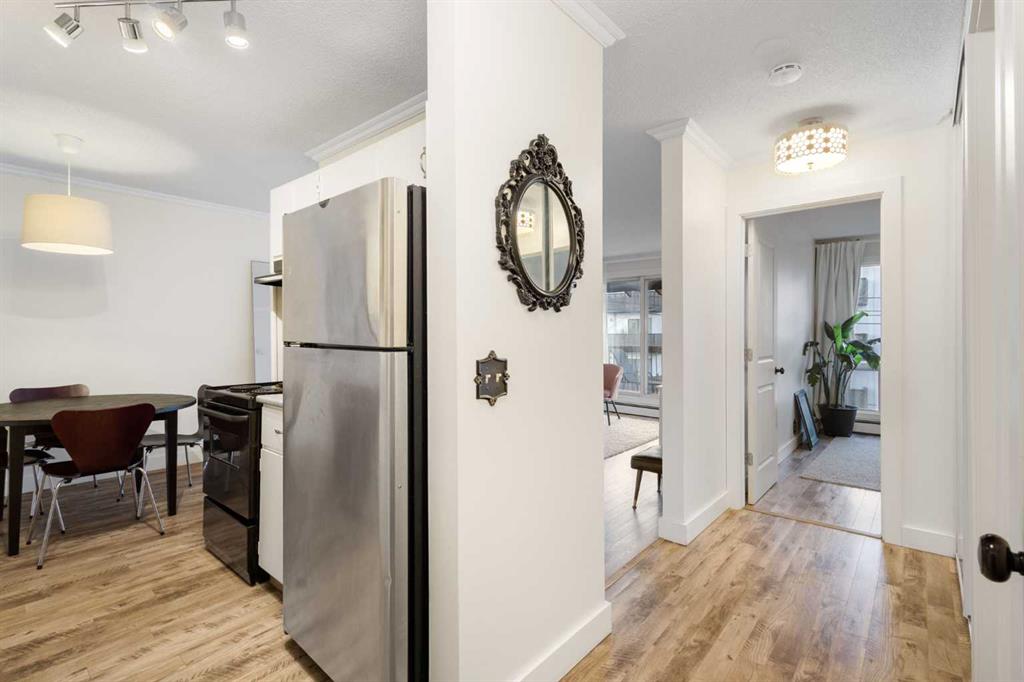 Picture for 305, 2611 15A Street SW