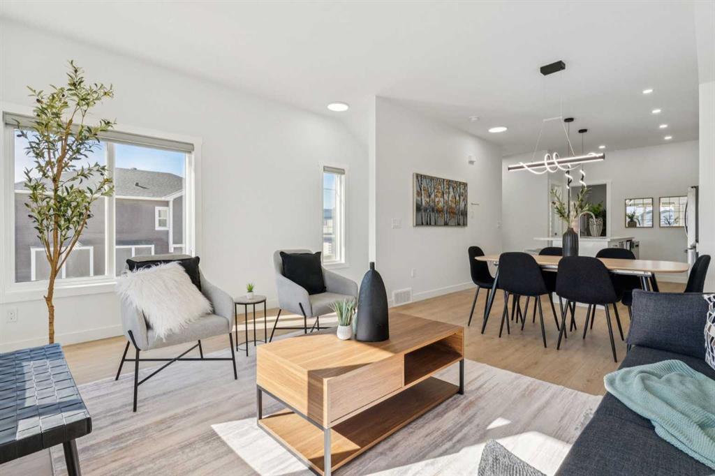 Picture for 205, 95 Saddlecrest Circle NE