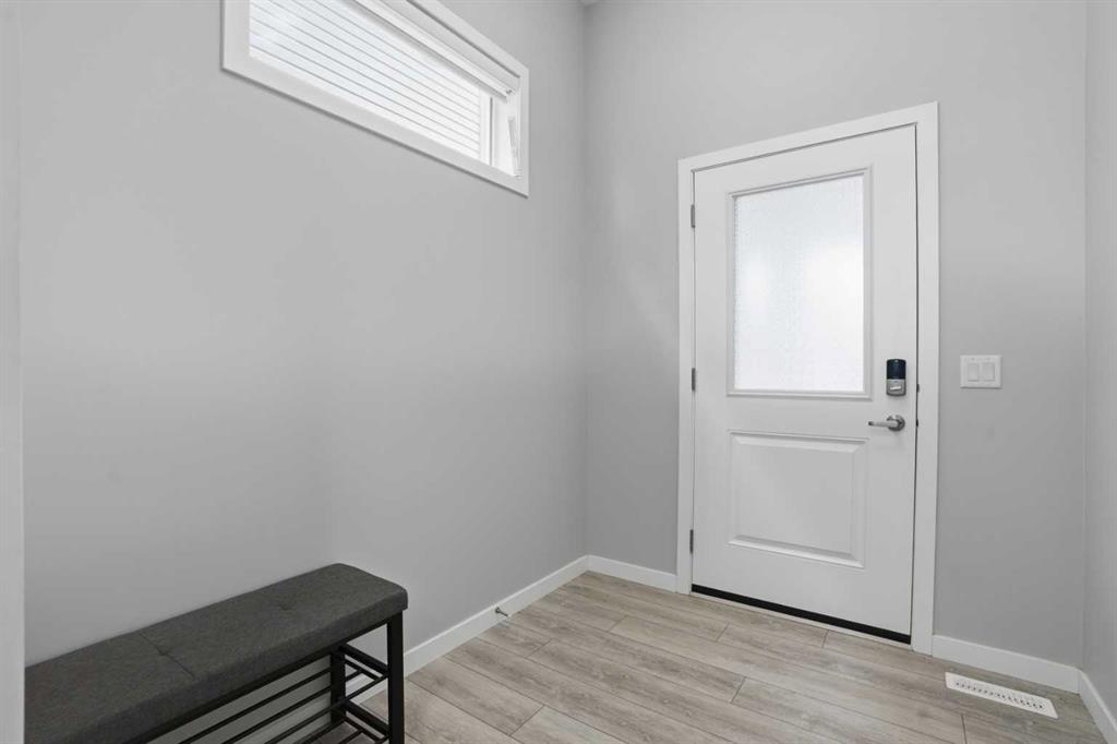 Picture for 276 Calhoun Crescent NE