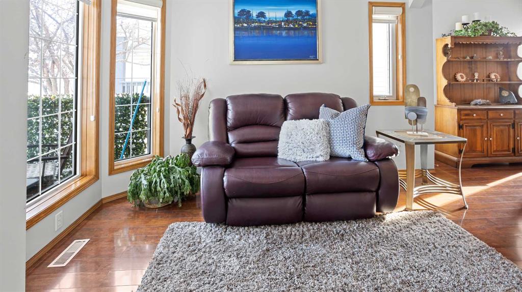 Picture for 323 Mt Cornwall Circle SE