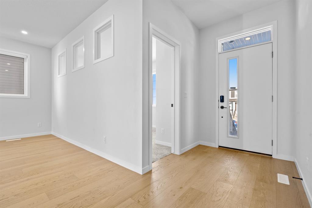 Picture for 153 Edith Way NW