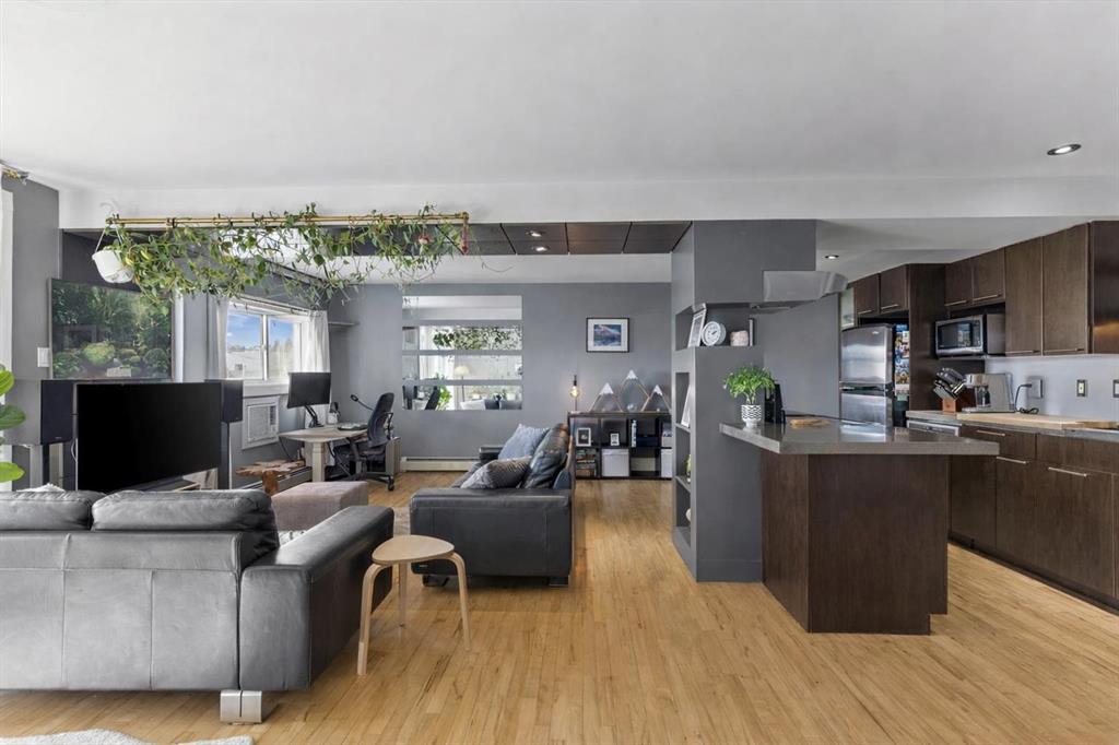 Picture for 5, 1530 26 Avenue SW