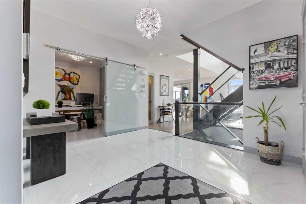 Picture for 584 Muirfield Crescent 